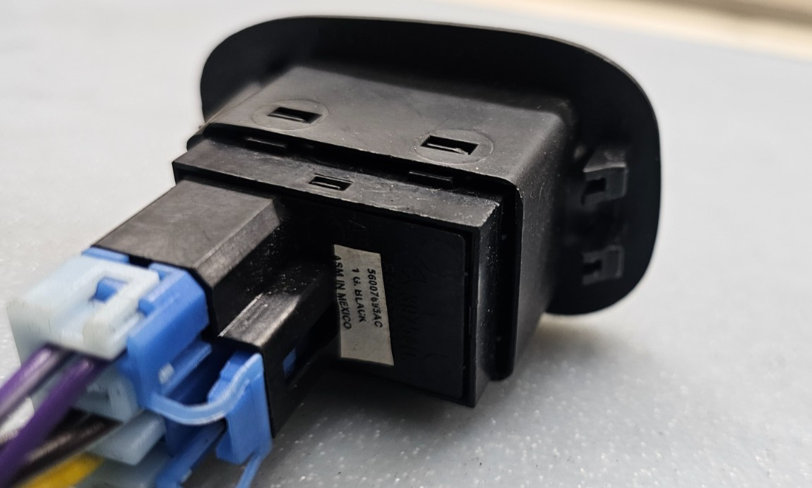 🔥01-04 Chrysler concorde 300M intrepid LHS Passenger Side Power Window Switch