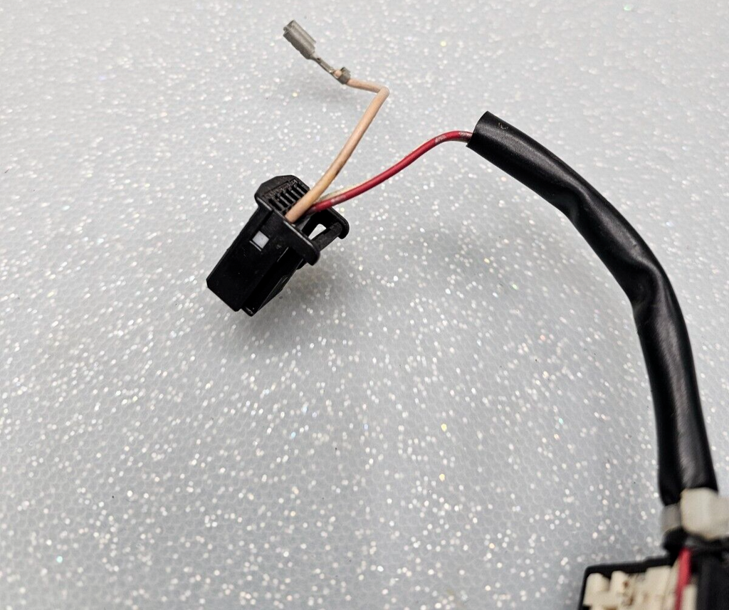 🔥03-08 Toyota Corolla Matrix Vibe Steering Wheel Cruise control Switch Assembly