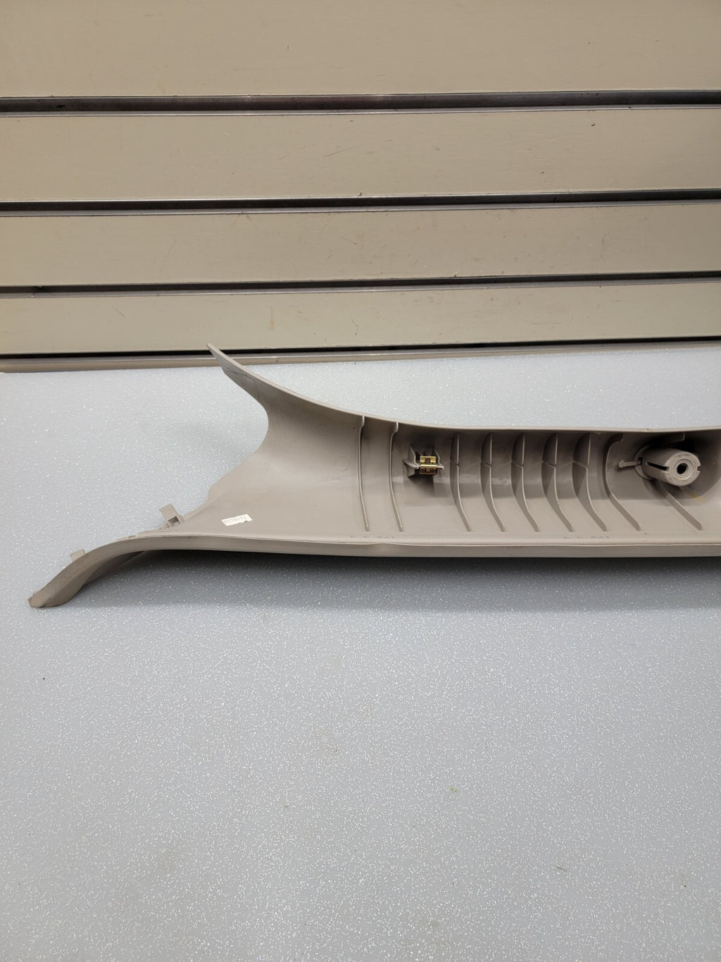02-10 Dodge RAM A Pillar Panel Trim Molding RIGHT PASSENGER Grab Light GRAY P5