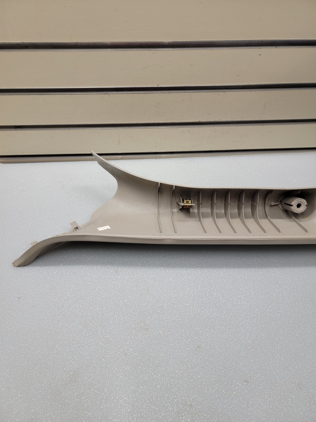 02-10 Dodge RAM A Pillar Panel Trim Molding RIGHT PASSENGER Grab Light GRAY P5