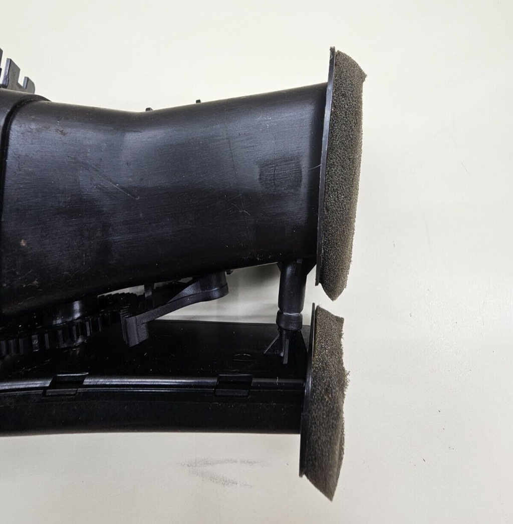 02-08 Jaguar X-Type Right Passenger Outer Dash Front Center Air Vent Heater OEM