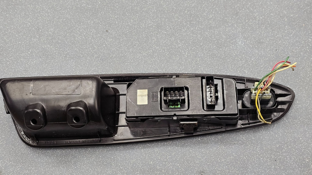 🔥09-16 CHEVY IMPALA LEFT DRIVER MASTER POWER DOOR WINDOW SWITCH BEZEL BLACK