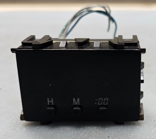 🔥96-02 Toyota 4 Runner Digital Clock Time Display Assembly Black OEM