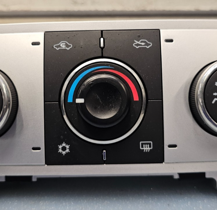 🔥08-12 Malibu Dash AC A/C HVAC Heater Climate Temperature Control Silver
