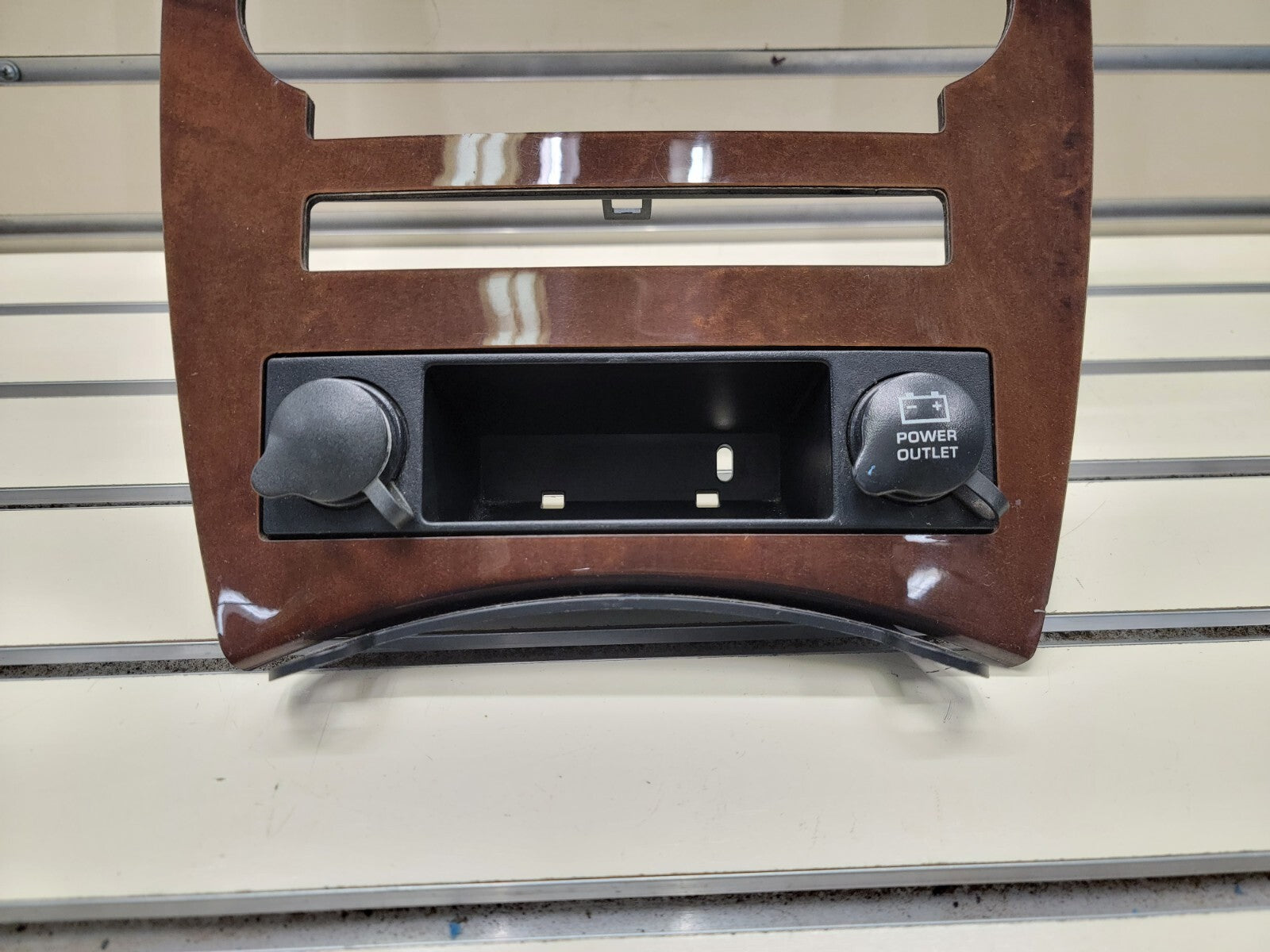 🔥2008-2010 Jeep Grand Cherokee Radio Bezel Center Dash Trim Temperature Control