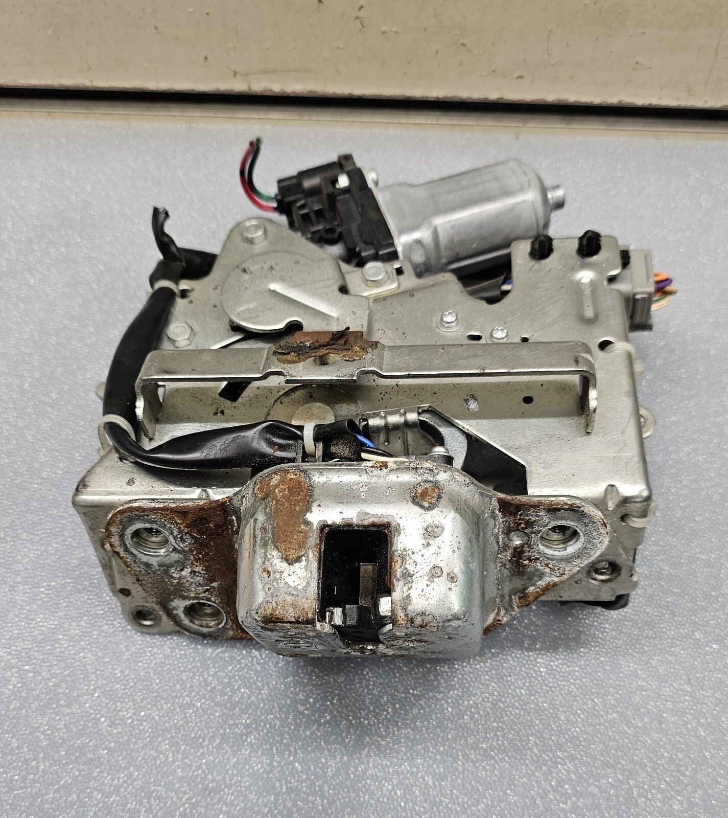 🔥09-18 CARAVAN TOWN COUNTRY TAILGATE TRUNK LOCK LATCH ACTUATOR MOTOR ASSEMBLY