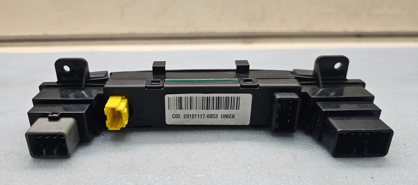 🔥2009-2011 Hyundai Accent Hazard Light Defroster Window Switch Clock Digital