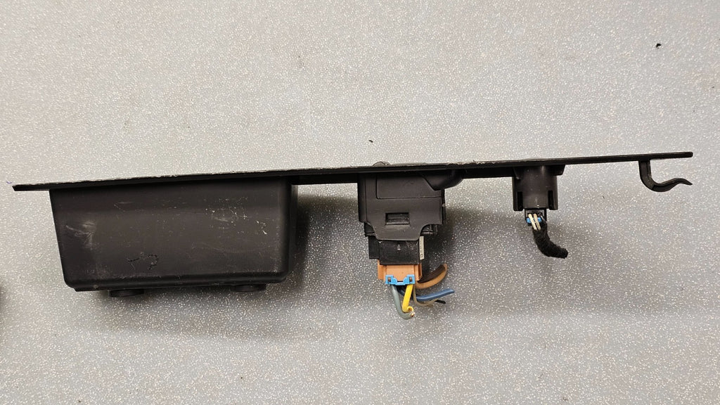 07-09 Aura Front Right Passenger Window Door Control Switch Lock Assembly Black
