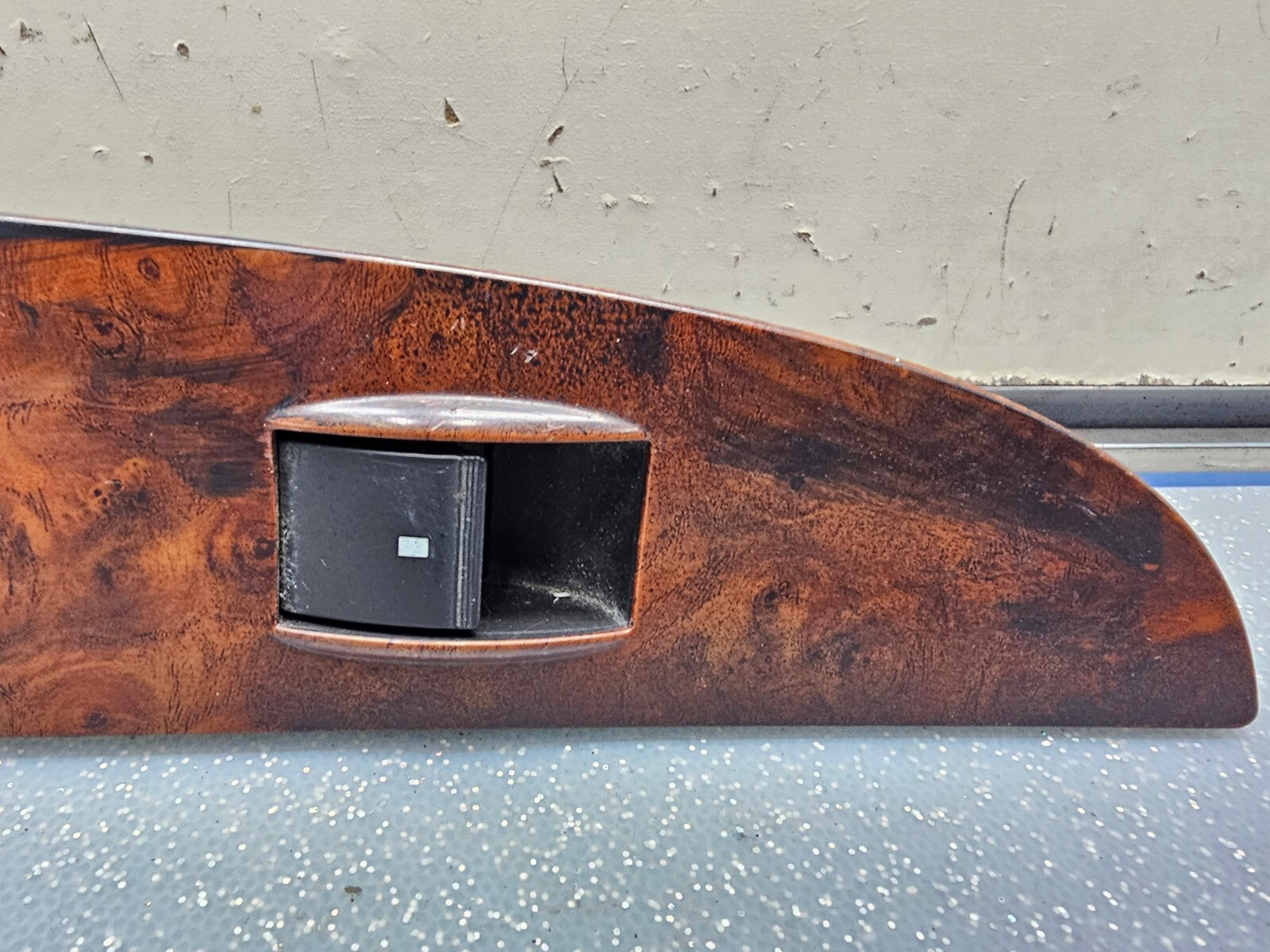 🔥07-13 Suburban Rear Right Passenger Door Window Power Switch WOOD Assembly WS5