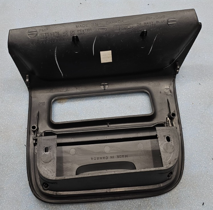 🔥99-02 SILVERADO TAHOE SIERRA CENTER CONSOLE FRONT LOWER BEZEL STORAGE BLACK