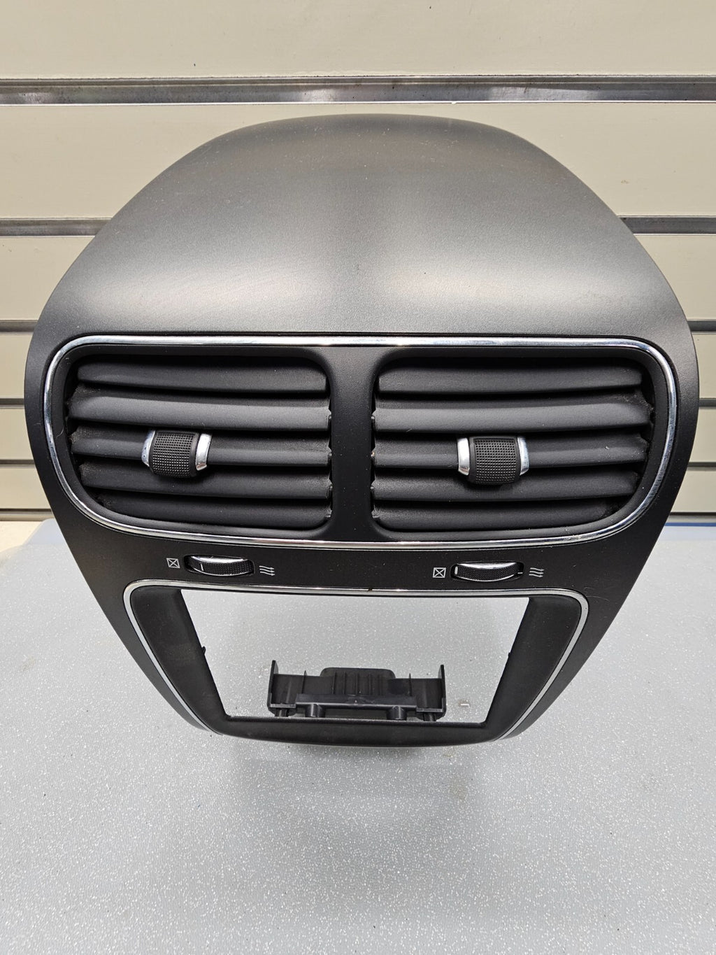 🔥2011-2020 Dodge Journey Center Dash Radio Trim Bezel Air Vents OEM BLACK
