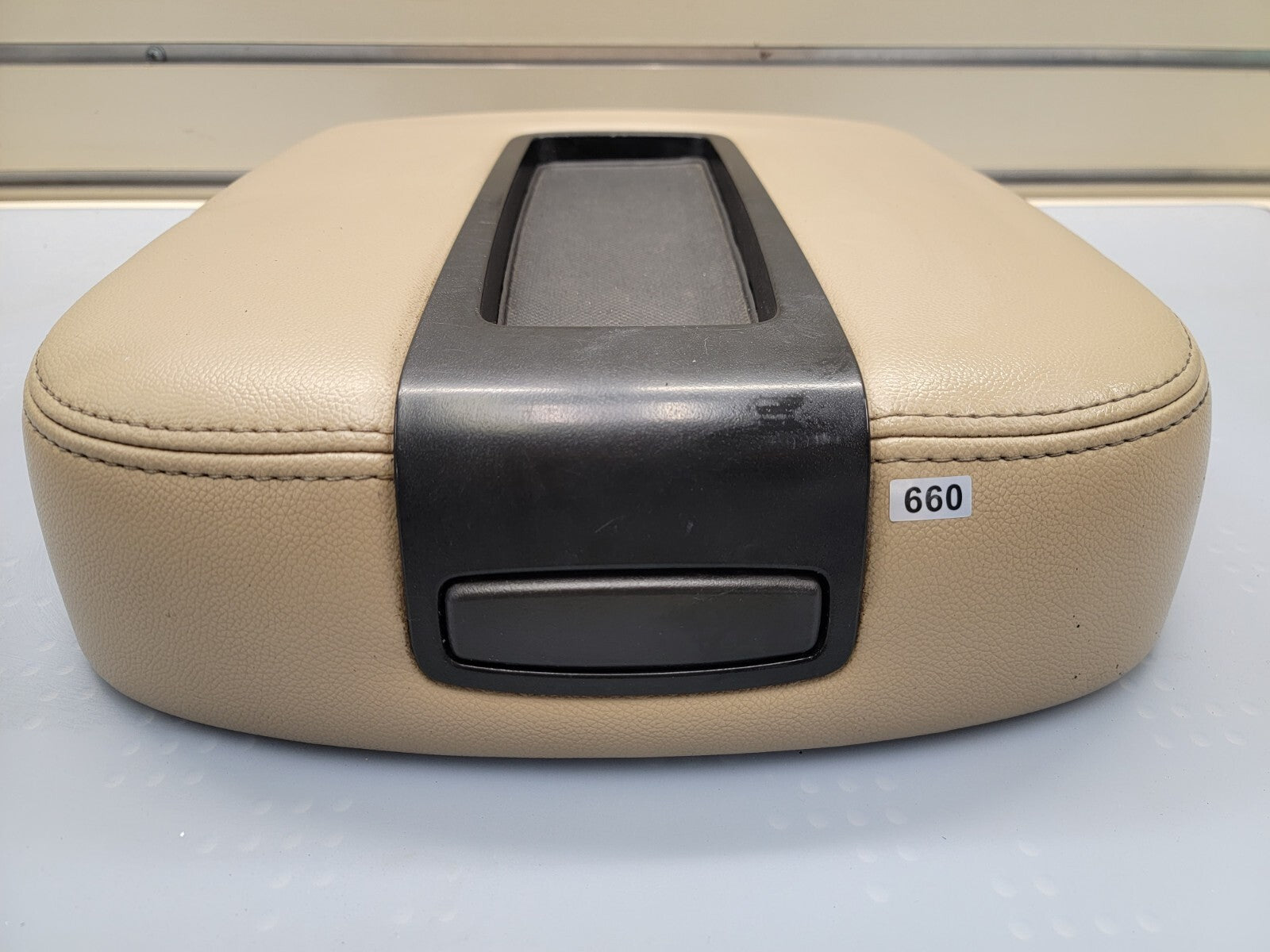 🔥07-13 Chevy Tahoe, Suburban, Yukon Leather Console Lid Armrest Cover TAN JS5