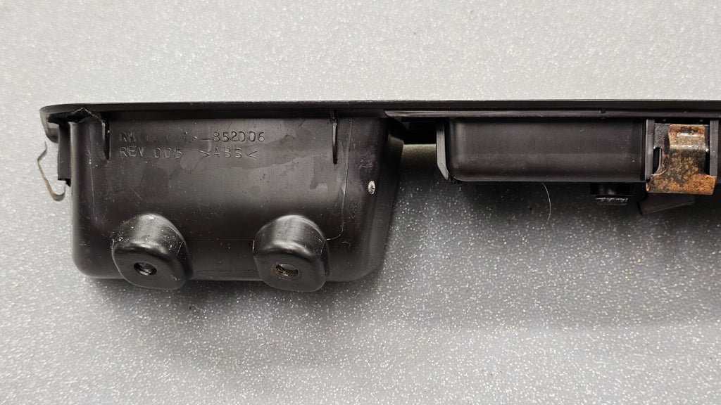 🔥06-08 Chevy Impala Right Passenger Power Window Switch Bezel Assembly Black