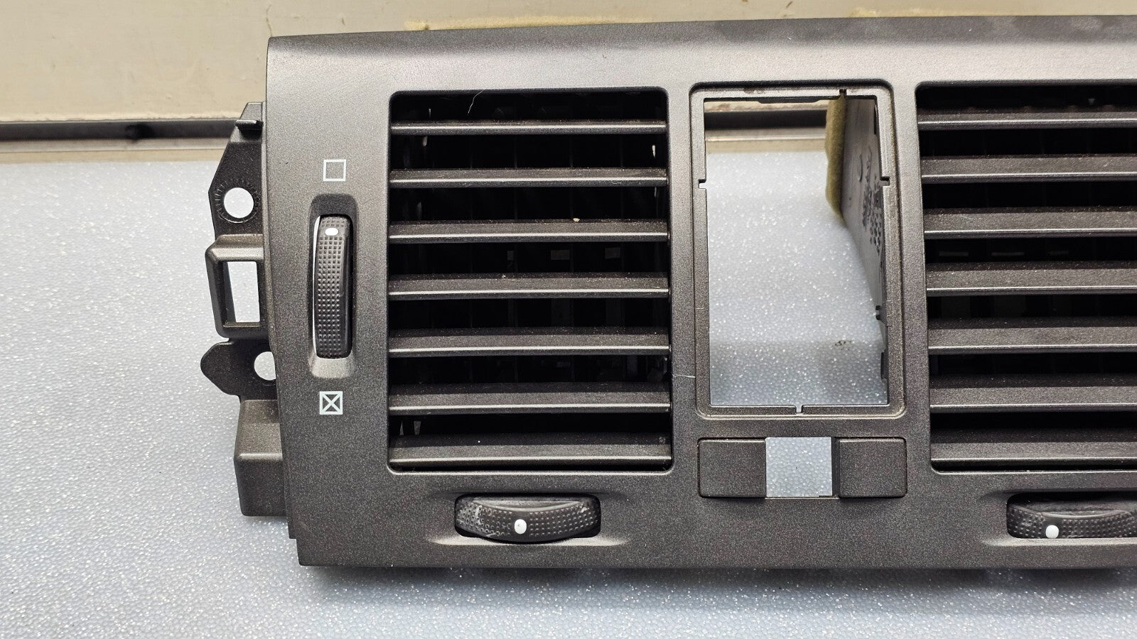🔥06-11 Cadillac DTS Dash Center Air Vent Heater Bezel Conditioning Black OEM