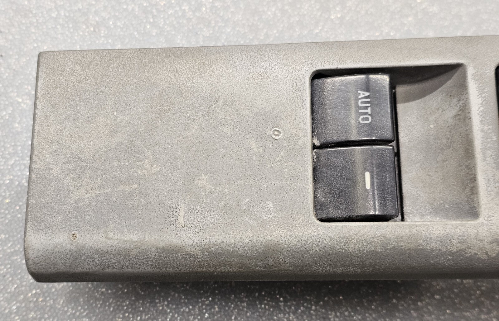 🔥2009-2014 Ford E150 E250 Left Driver Master  Window Switch OEM Gray