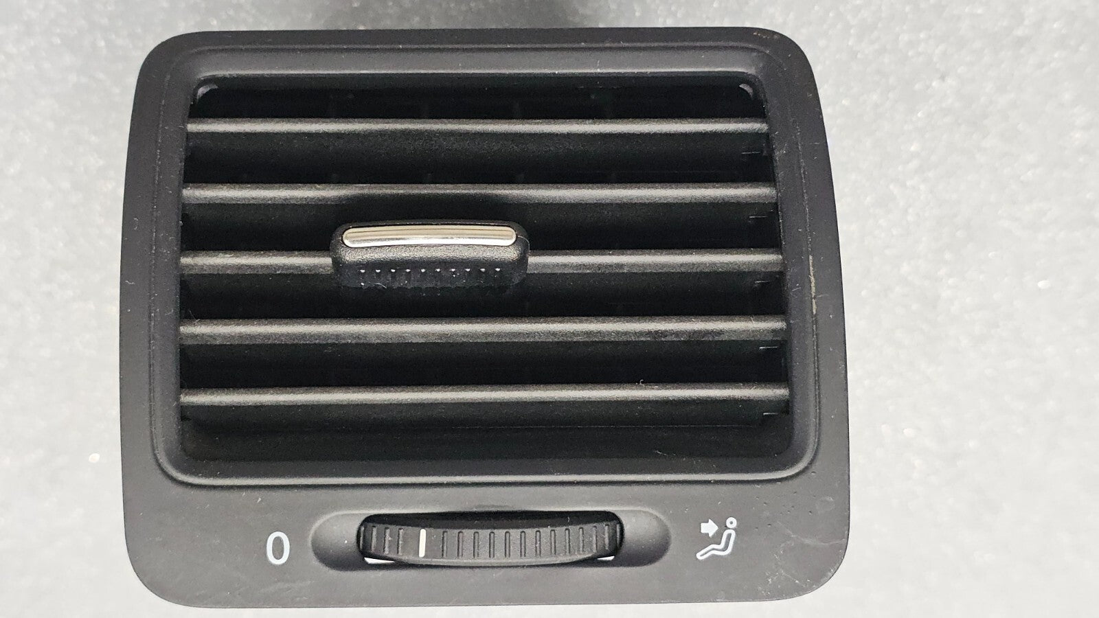 🔥06-10 VW JETTA GOLF CENTER DASH LEFT DRIVER AIR VENT HEATER CONDITIONER BLACK
