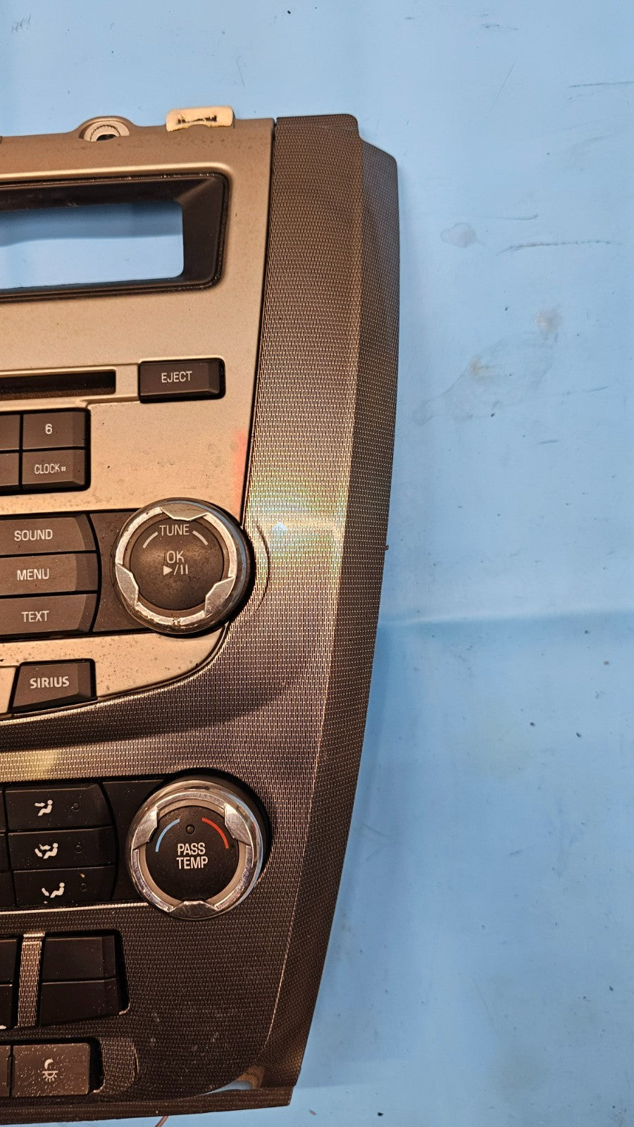 🔥10-12 Fusion Milan AM FM Radio Stereo Climate Control Trim Panel Bezel Gray