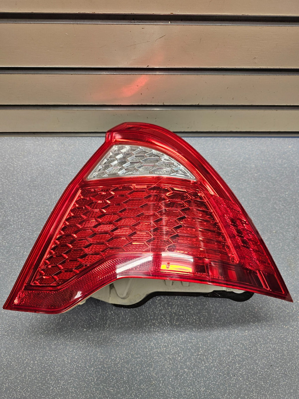 🔥10-12 Ford FUSION Tail Light Break Light Lamp Rear RIGHT RH Passenger Side OEM
