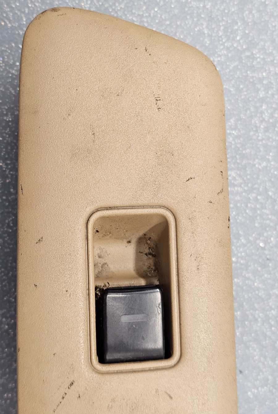 🔥95-99 Maxima Infiniti I30 Front Right Passenger Power Window Door Switch Tan