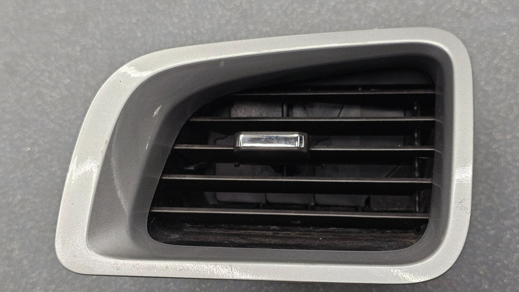 🔥10-17 Equinox Dash Left Driver HVAC AC A/C Outer Air Vent Heater SILVER VT31
