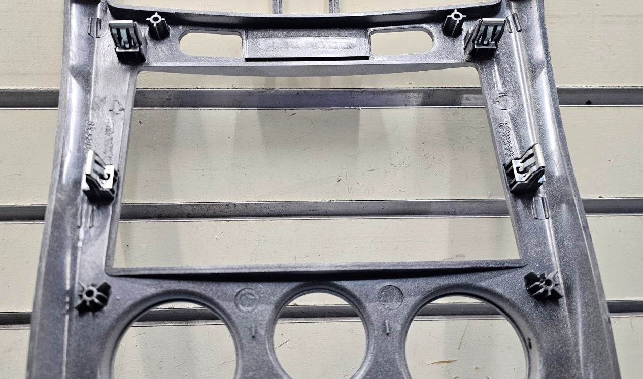 🔥05-06 Chevy Equinox Center Dash Radio Climate Control Bezel Trim Panel Silver