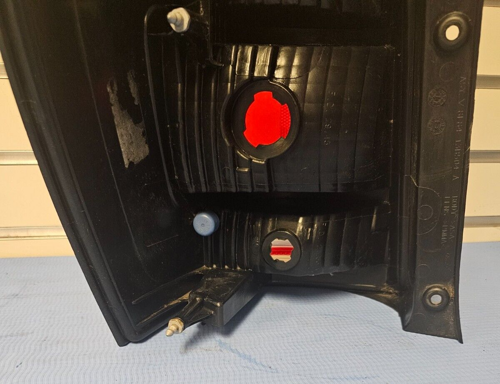 🔥08-12 Ford Escape Right Passenger Rear Tail Brake Stop Light Lamp Assembly OEM