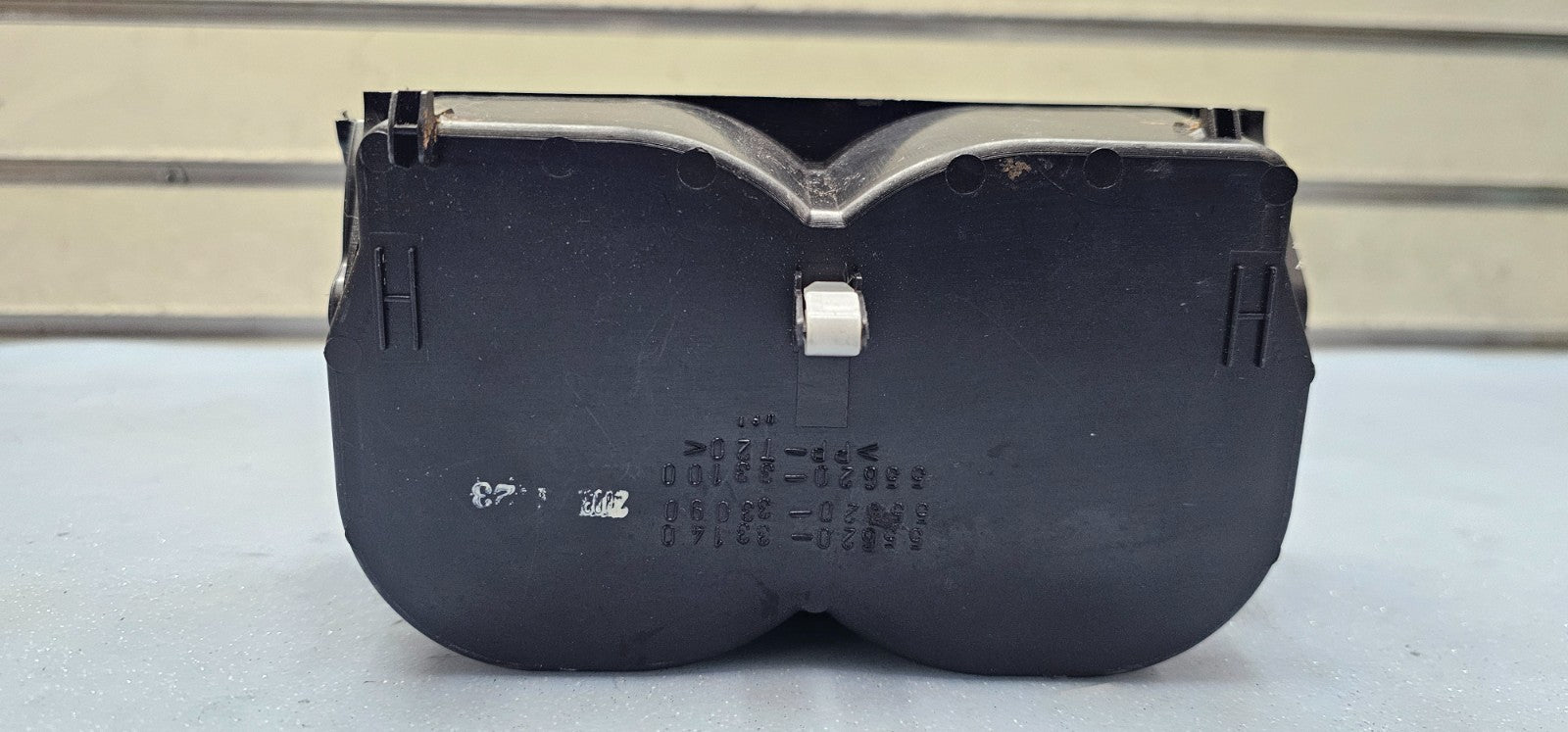 🔥02-06 CAMRY Center Console CUP DRINK HOLDER Assembly Driver Separator Black