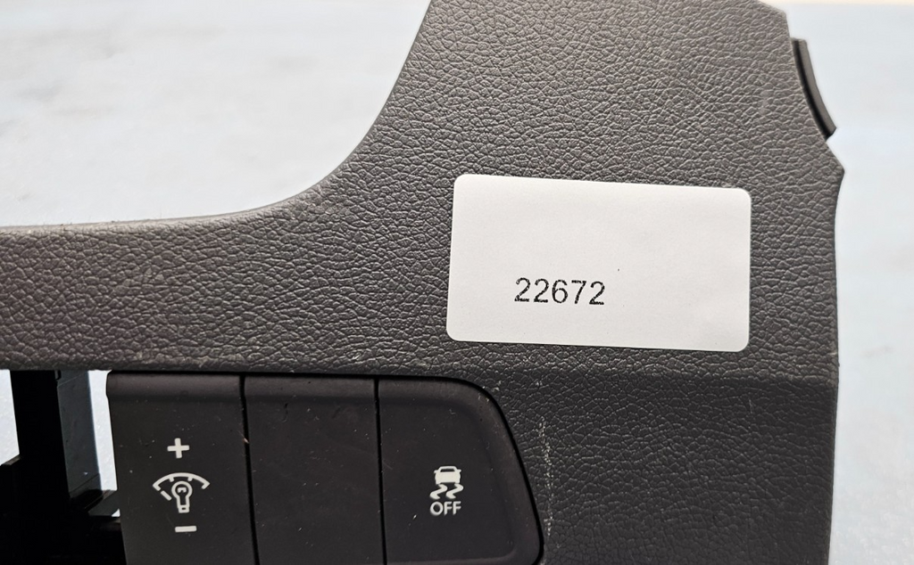 🔥11-13 HYUNDAI ELANTRA ACTIVE ECO/DIMMER/TRACTION SWITCH PANEL CRASH PAD GRAY