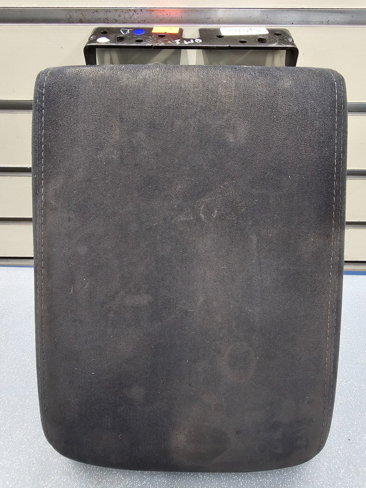 🔥09-14 Maxima 13-18 Altima Center Console Lid Arm Rest Cloth Assembly Black