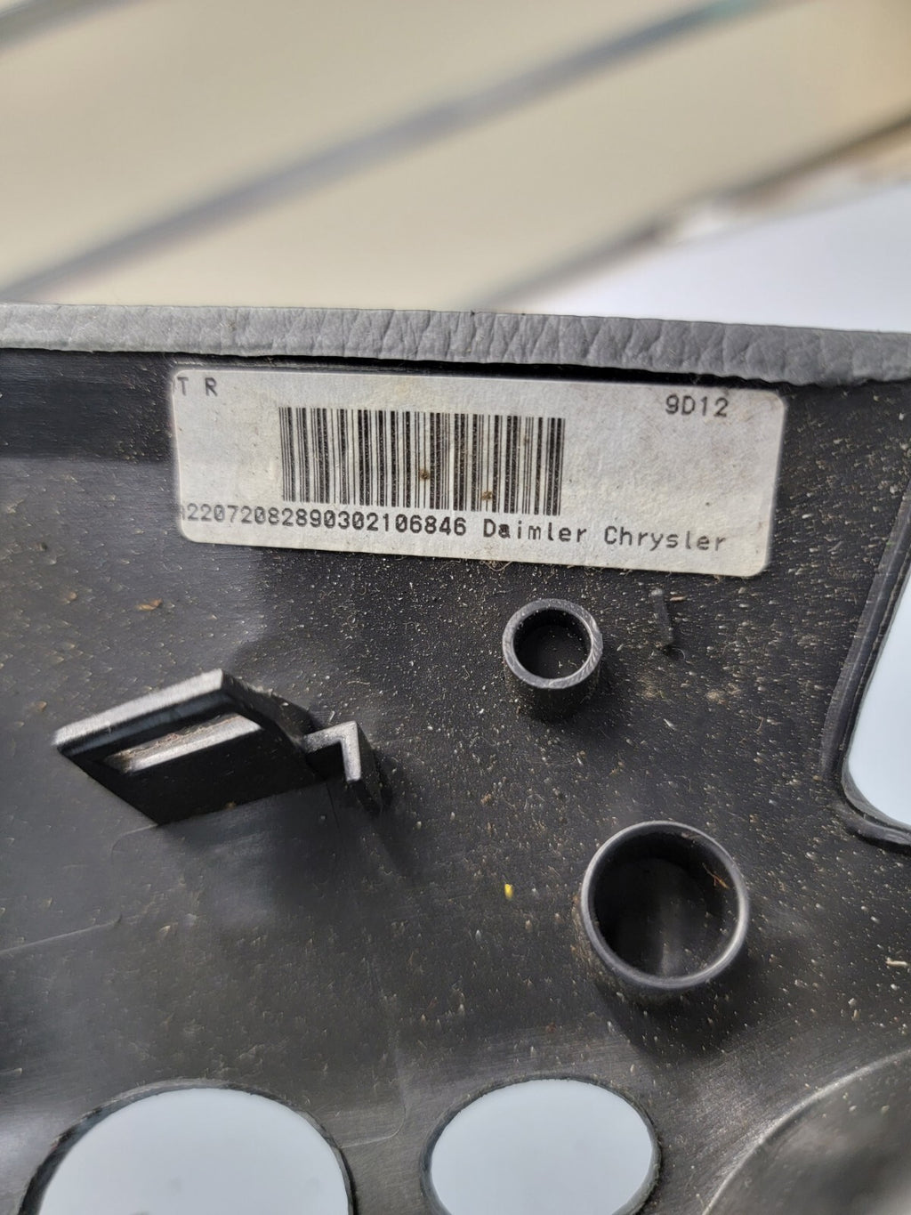 🔥99-06 MERCEDES-BENZ RIGHT FRONT DOOR PANEL TRIM Center Bezel OEM Dark Gray