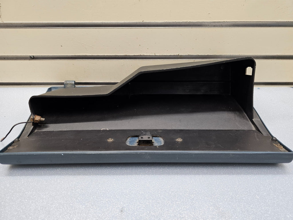 🔥1994-1997 Dodge RAM Dash GLOVE BOX Storage Compartment Door Assembly GRAY G20