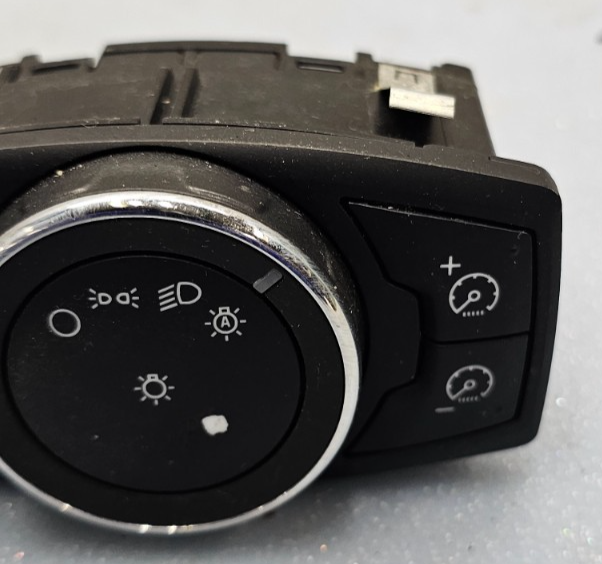 13-15 Focus Head Light Headlight Lamp Cruise Control Trunk Switch Assembly Black
