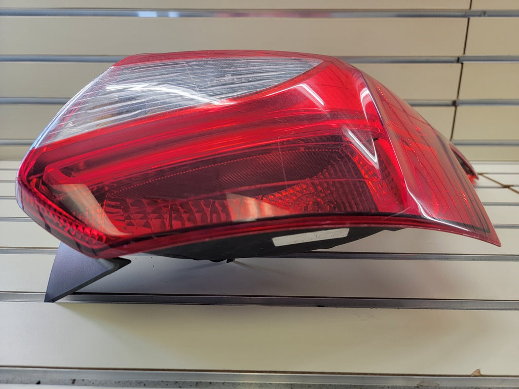 🔥2012-2014 Ford Focus Hatchback Tail Light taillight right passenger side