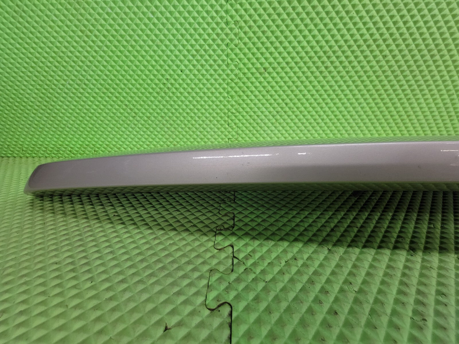 11-20 Dodge Grand Caravan Rear Upper Hatch Spoiler Wing Mount Break Light SILVER