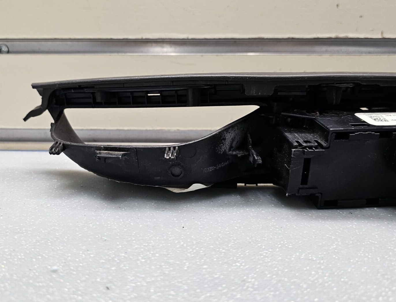 12-18 Focus Escape Front Left Driver Master Power Window Switch Regulator Black