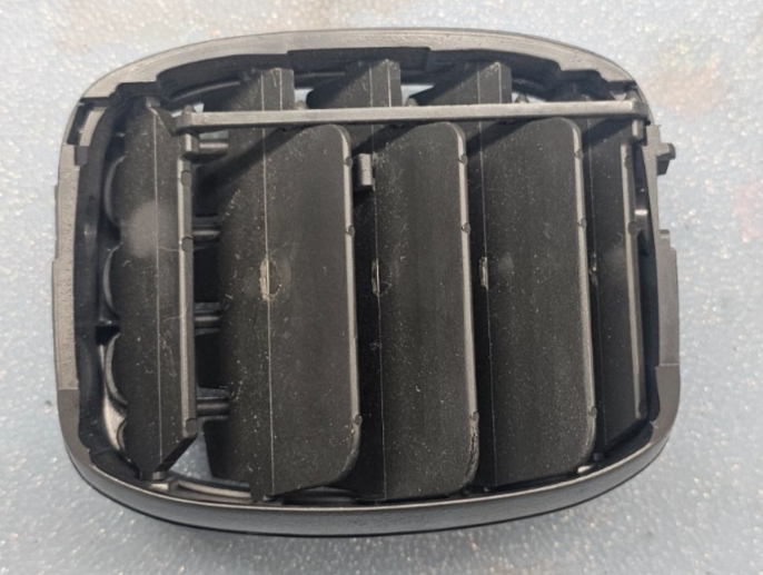 🔥02-09 Trailblazer Rainier Dash Center Air Vent A/C AC Heater Panel Assembly