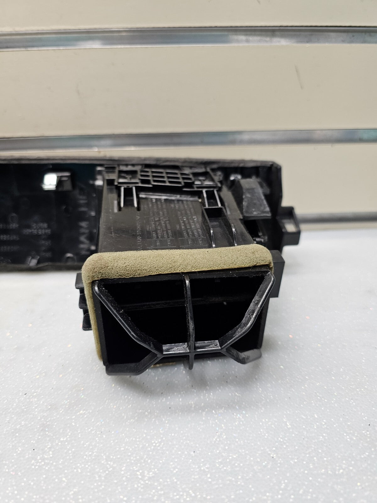 🔥2007-2012 NISSAN VERSA DASH AC AIR VENT W/ BEZEL PANEL DRIVER SIDE OEM SILVER