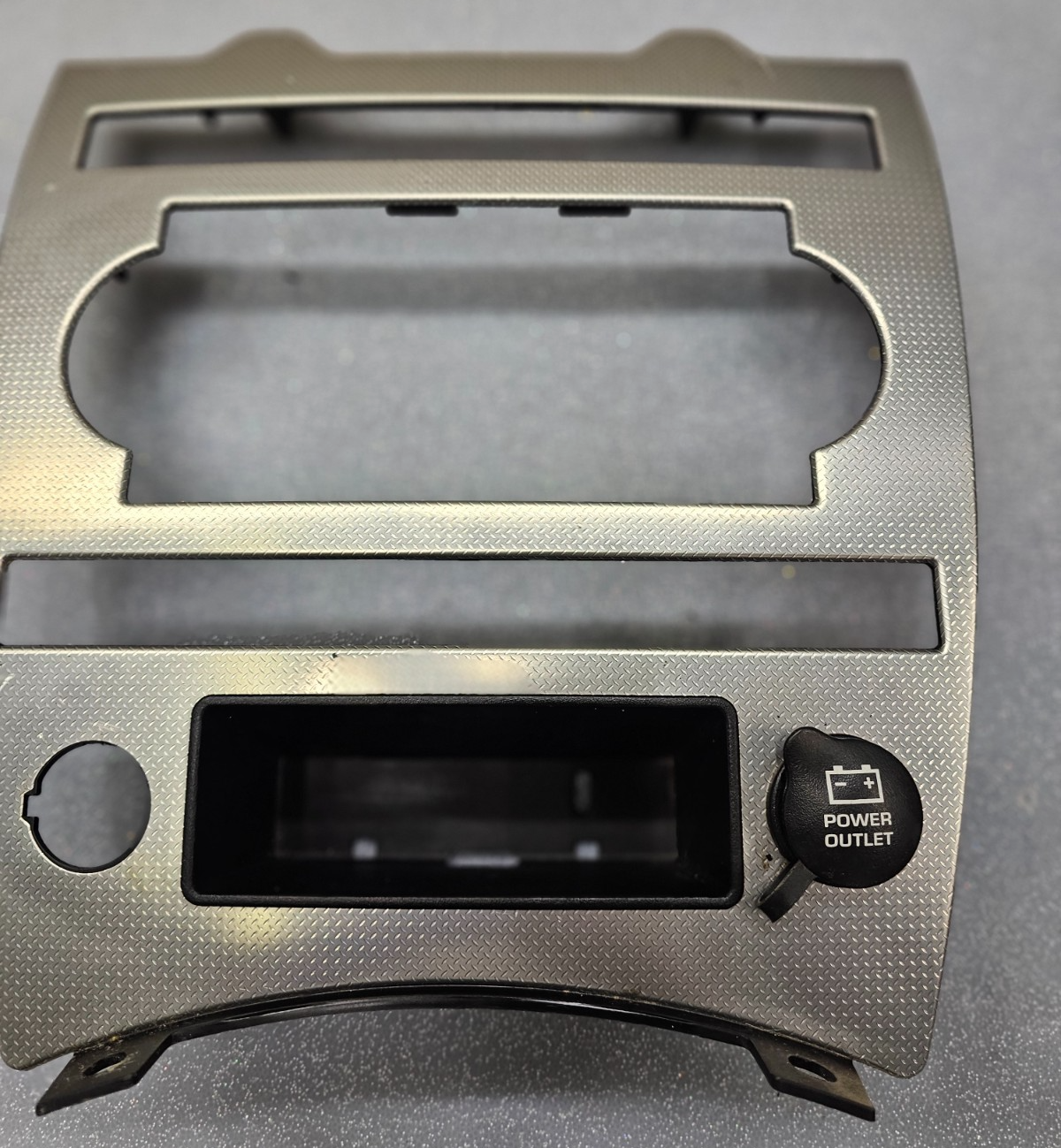 🔥05-07 JEEP GRAND CHEROKEE DASH PANEL RADIO SURROUND TRIM BEZEL Silver OEM B70