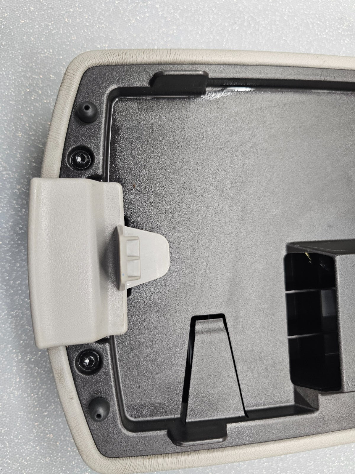 🔥07-09 Suzuki XL7 Arm Rest Center Console Lid Box Storage Top Pad Cover Tan OEM