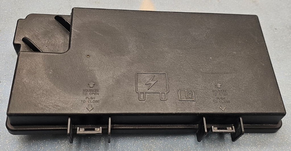 🔥11-14 Ram C/V Grand Caravan Fuse Relay Box Battery Cover Lid Junction Power 