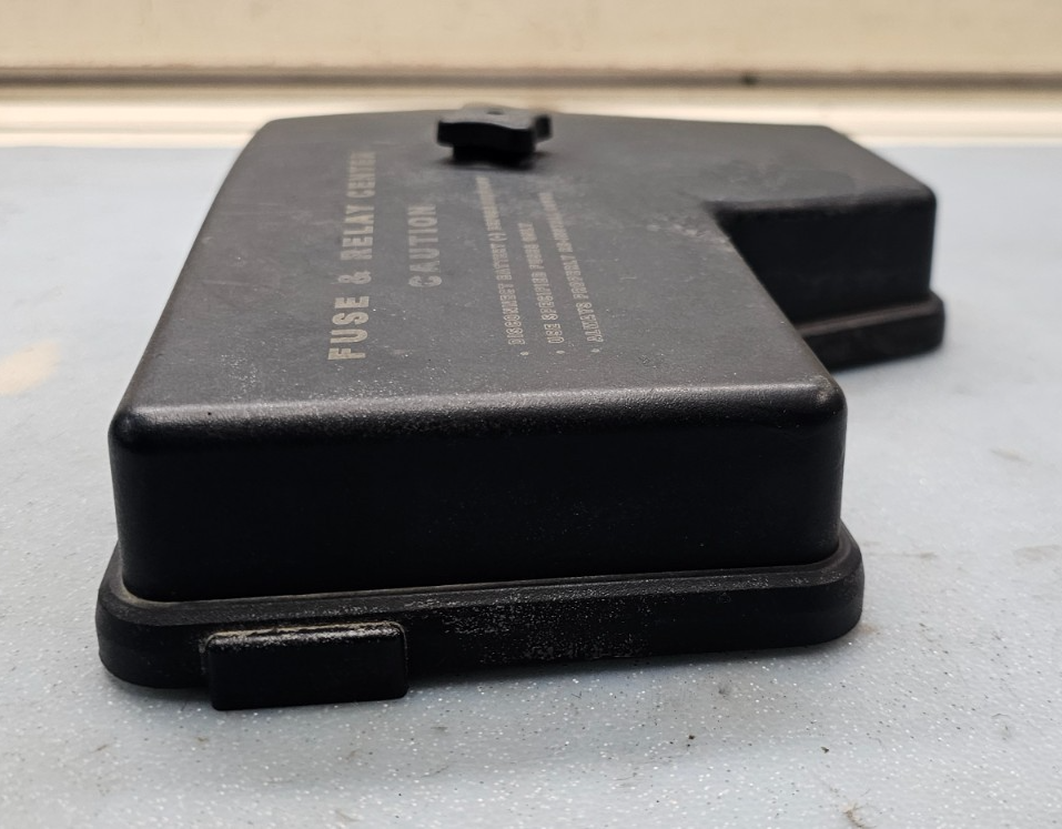 🔥02-05 Dodge Ram 1500 Relay Fuse Box Center Cover Lid Top TIPM Engine Bay