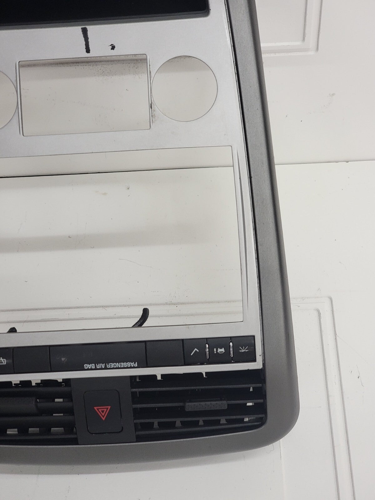 07-09 Chevrolet Equinox Center Dash Radio Climate Bezel Surround Trim silver
