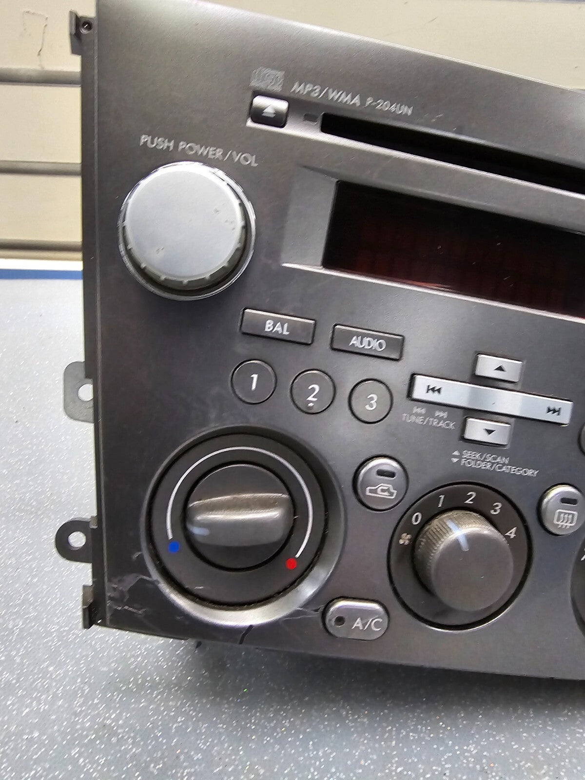 🔥2007-2009 Subaru Legacy AM FM Radio Single Disc CD Player Gray