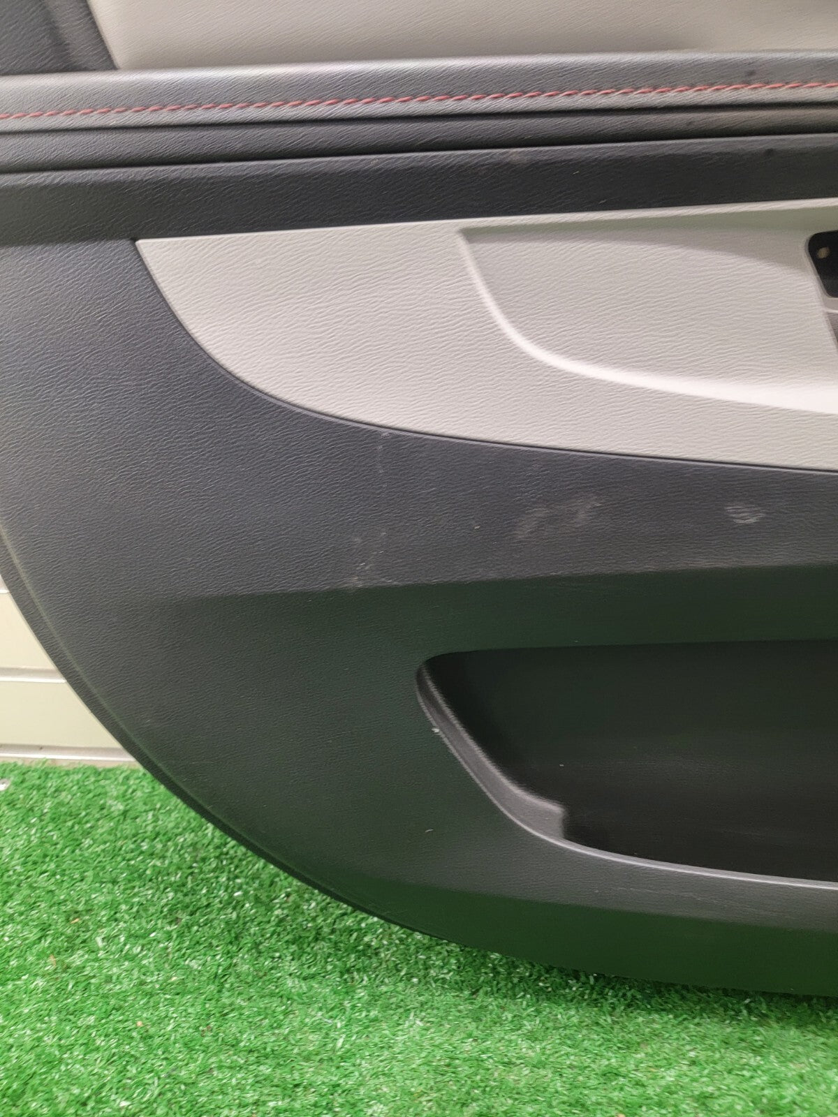 🔥2010-2017 CHEVROLET EQUINOX FRONT DOOR PANEL LEFT DRIVER Black/Gray