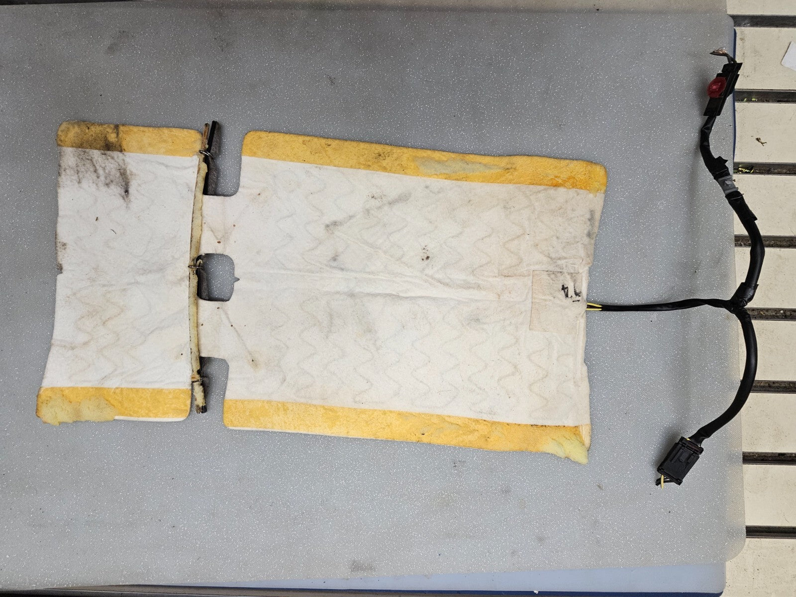 🔥2003-2011 Lincoln Town Car FORD LH Bottom Piece heated Seat pad