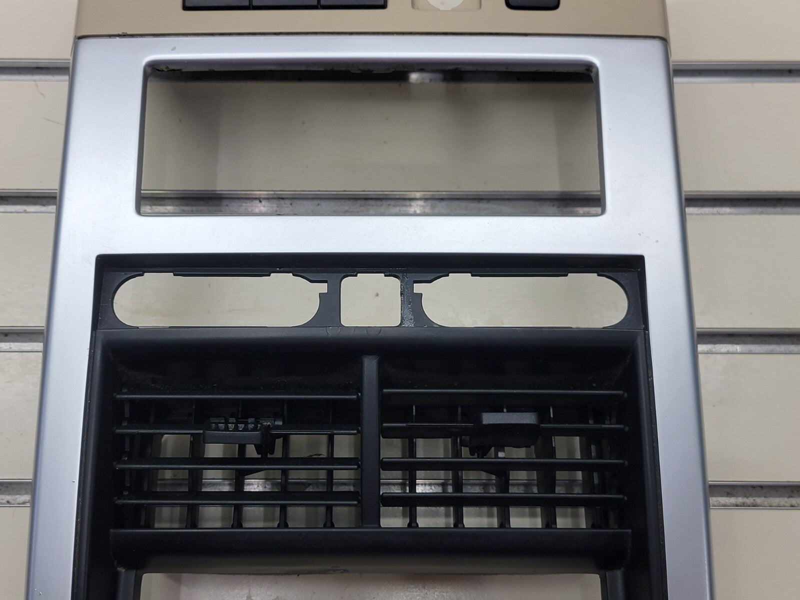 🔥06-10 Explorer Mountaineer Radio Climate Control Dash Trim Panel Bezel Silver