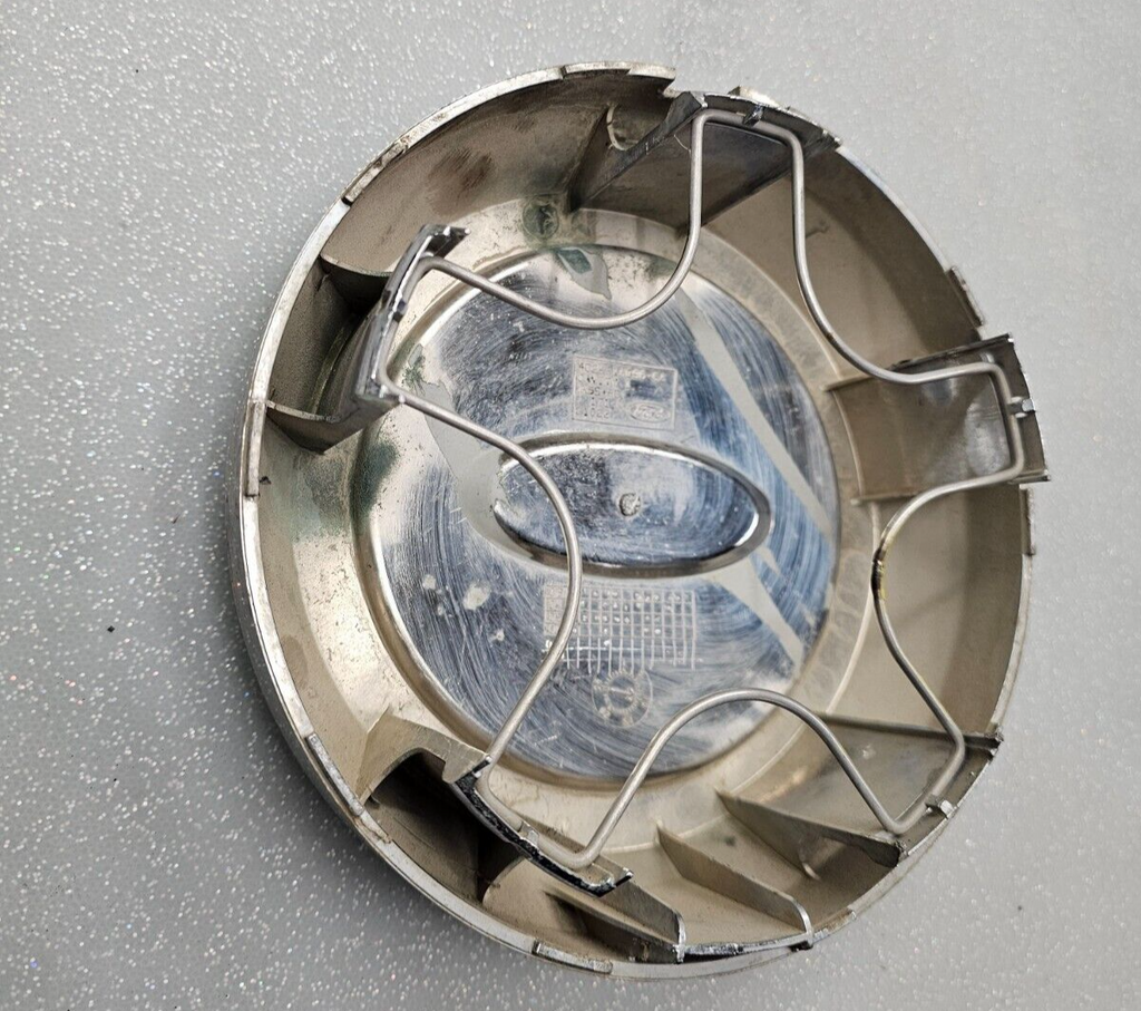 🔥04-06 Ford E150 Front Rear Left Right Wheel center cap Hub Cap Tire Lower Gray