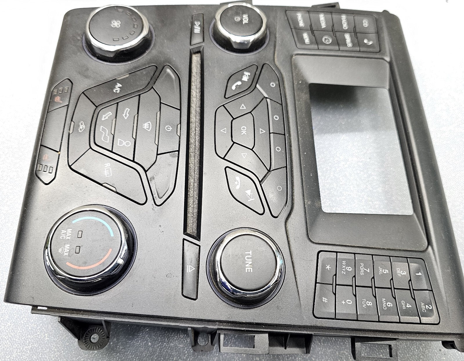 13-16 FUSION RADIO STEREO AUDIO CLIMATE HEATER BEZEL TRIM INSTRUMENT PANEL BLACK