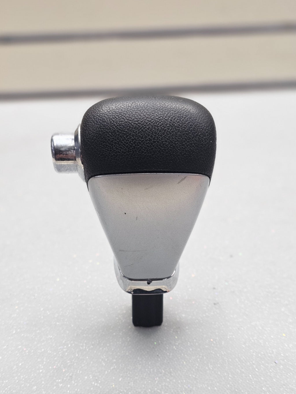 🔥08-12 Chevy Malibu Transmission Shift Gear Shifter Knob Silver/black