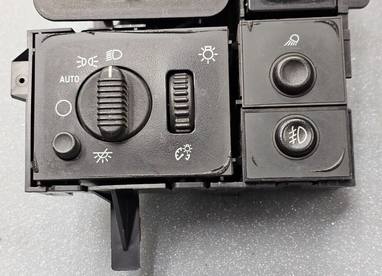 🔥99-06 Chevy Silverado Sierra Headlight Switch left Driver Air Vent Black HS19